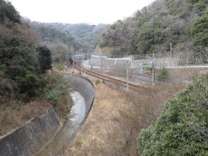 ダムに沈んだ線路(神戸電鉄)